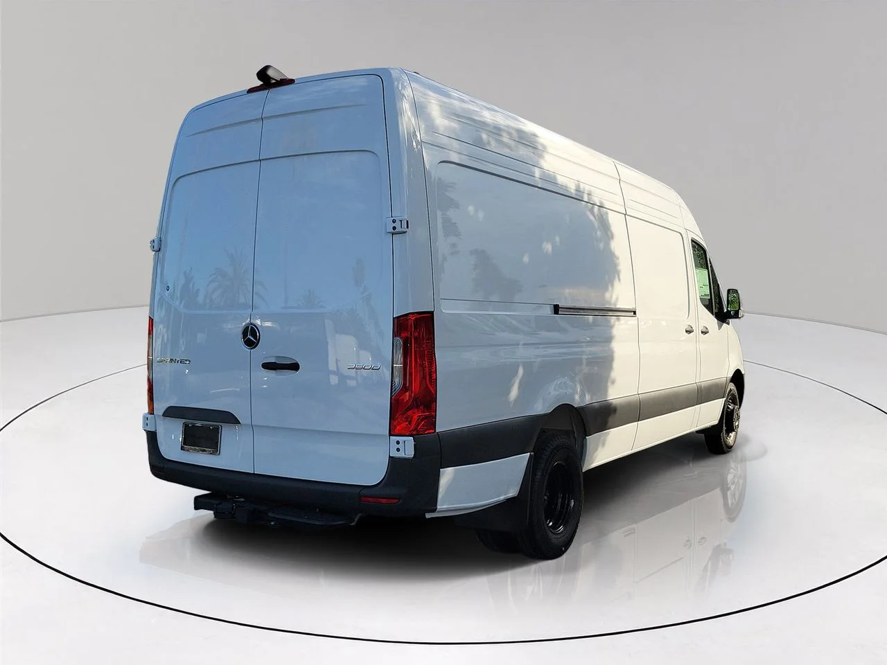 New 2026 Arctic White Mercedes-Benz Cargo 170 WB image 4