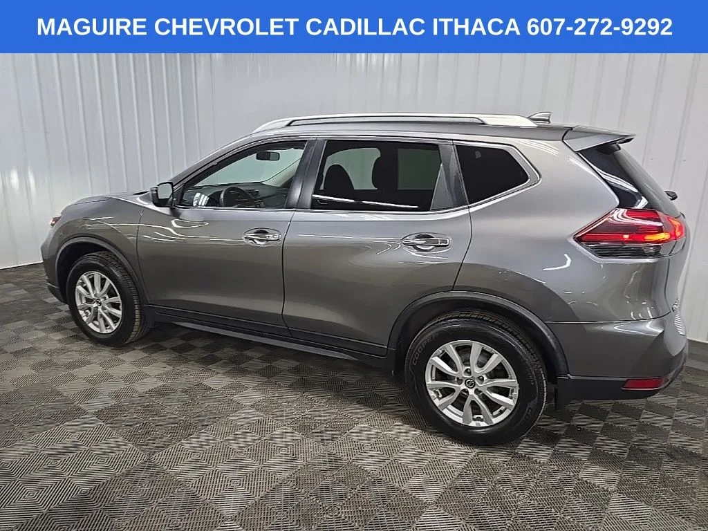 Used 2018 Gray Nissan SV image 4