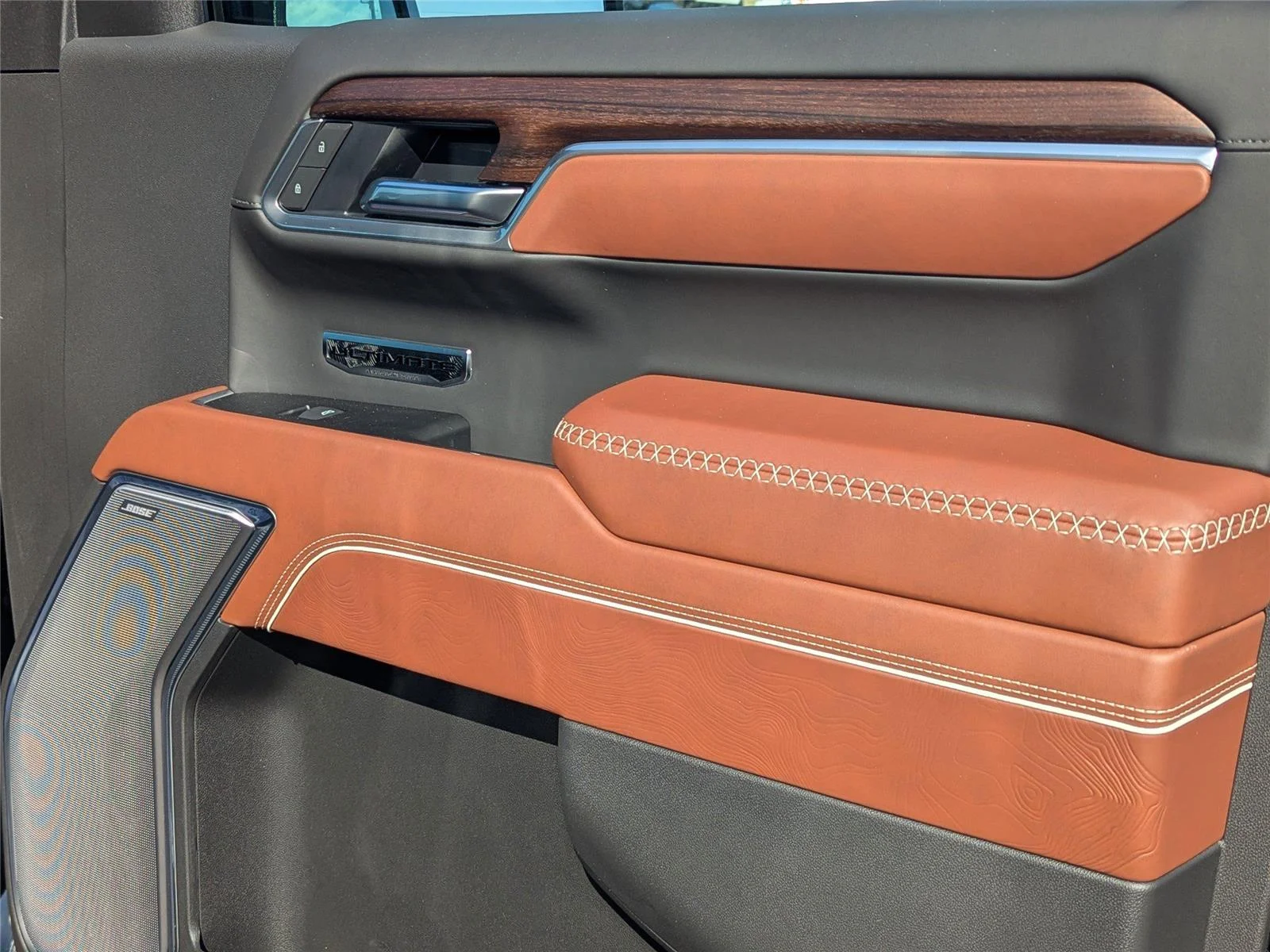 New 2026 Onyx Black GMC Denali Ultimate image 39