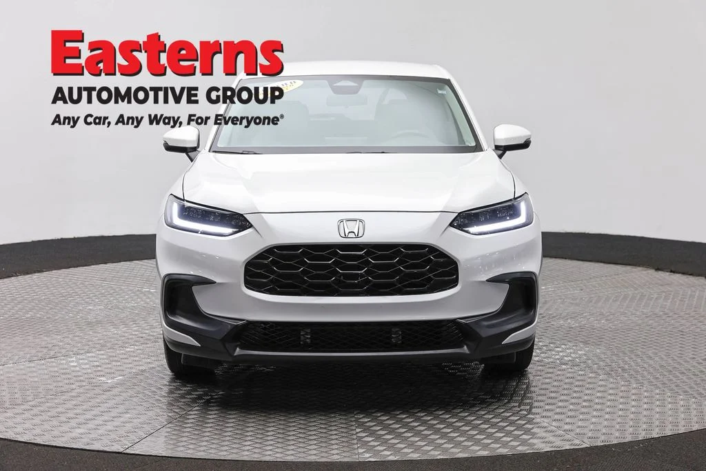 Used 2024 White Honda LX image 2