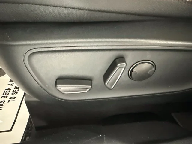 Used 2022 White Ford SEL image 20