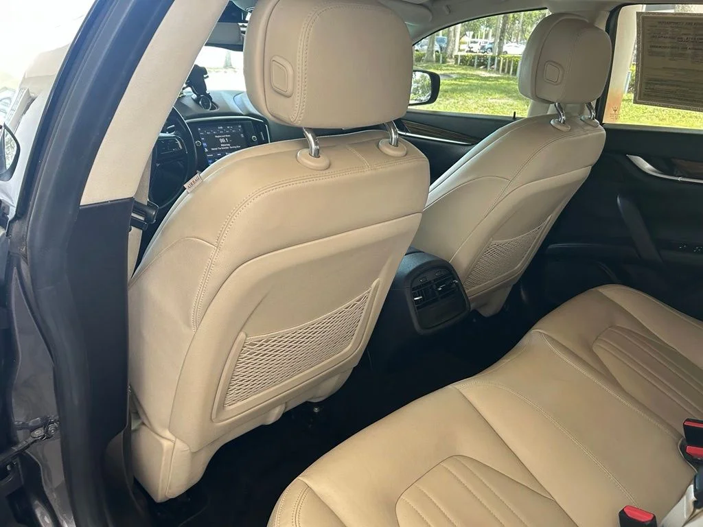Used 2015 Gray Maserati Base image 38