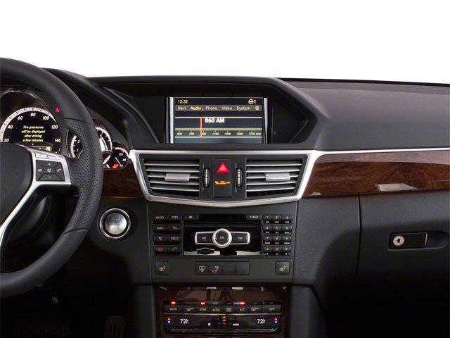 Used 2010  Mercedes-Benz E 350 image 21