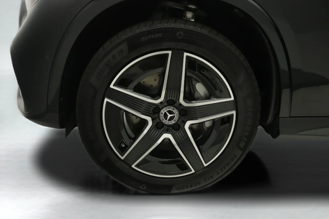 New 2026 Black Mercedes-Benz 300 image 11