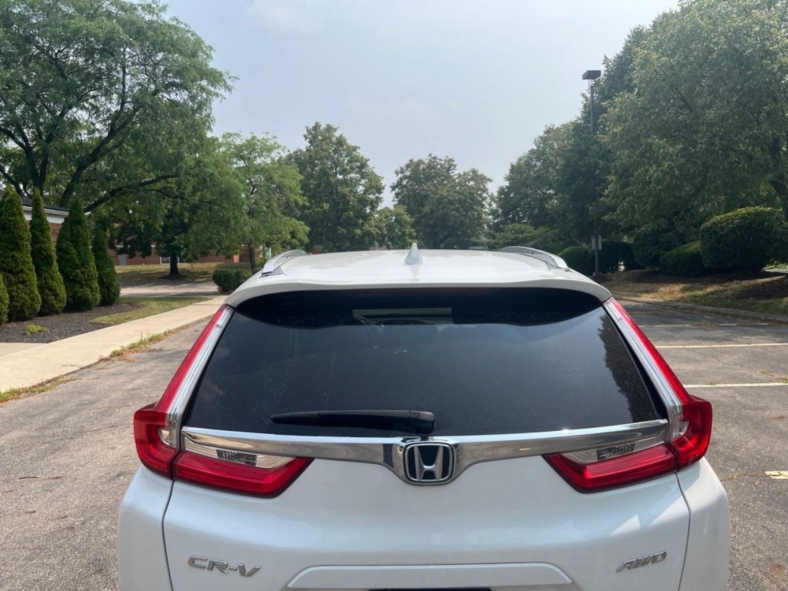 Certified Used 2019 Platinum White Pearl Honda Touring image 9
