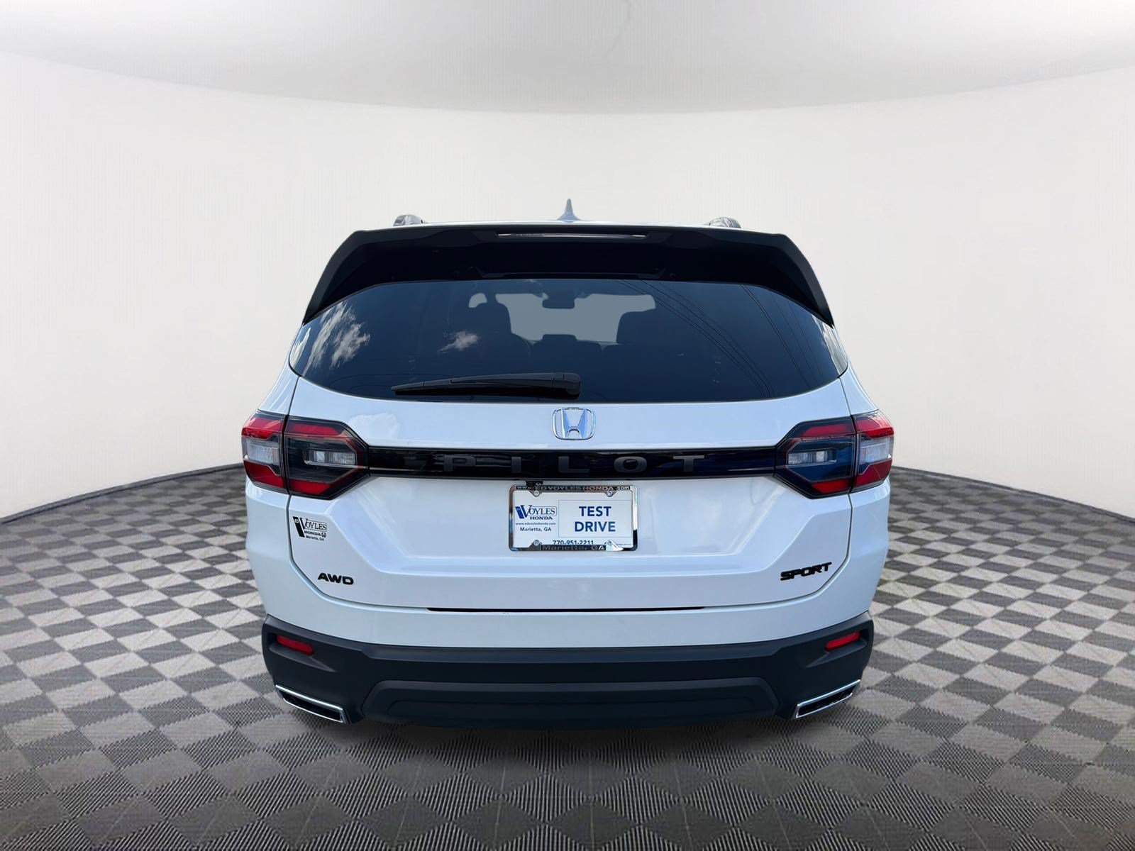 Used 2025 White Honda Sport image 6