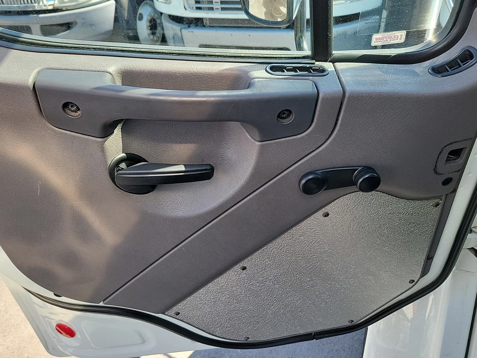 Used 2019 White Freightliner  image 19