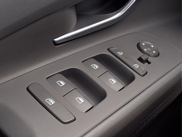 2025 Hyundai Elantra SEL - Photo 24