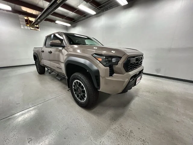 2026 Toyota Tacoma TRD Off Road - Photo 2