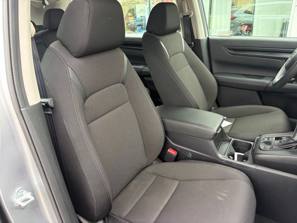 Used 2023 Lunar Silver Metallic Honda LX image 23
