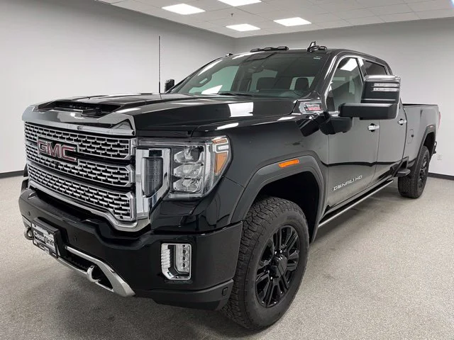 Used 2023 Black GMC Denali image 4