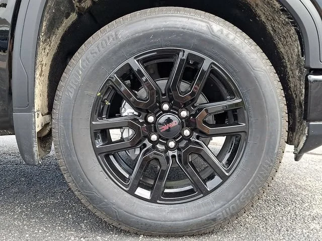 New 2026 Onyx Black GMC Elevation image 7