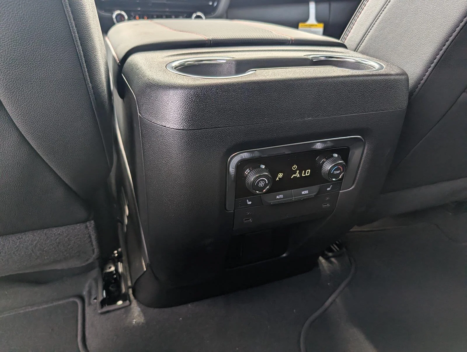 New 2026 Glacier White Tricoat GMC Denali image 32