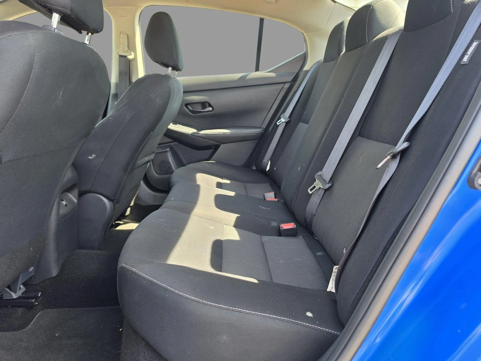 Used 2025 Electric Blue Metallic Nissan SV image 17