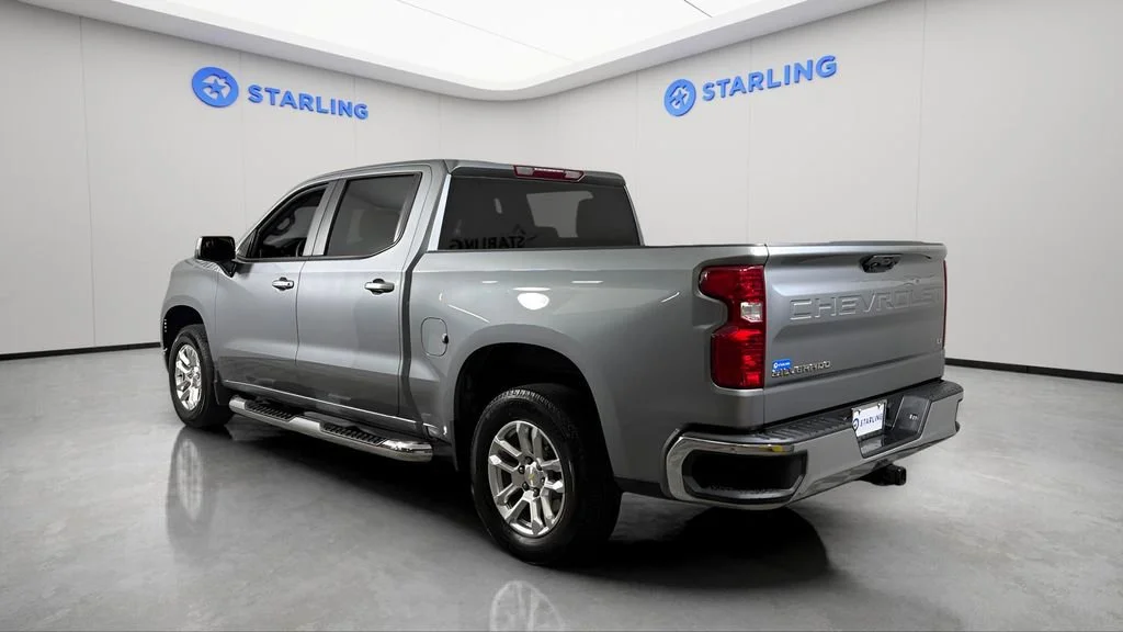 Used 2024 Sterling Gray Metallic Chevrolet LT image 6
