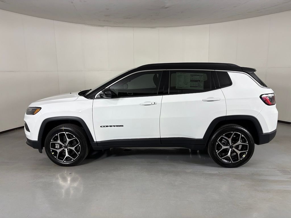 New 2026 Bright White Clear-Coat Exterior Paint Jeep Limited image 6
