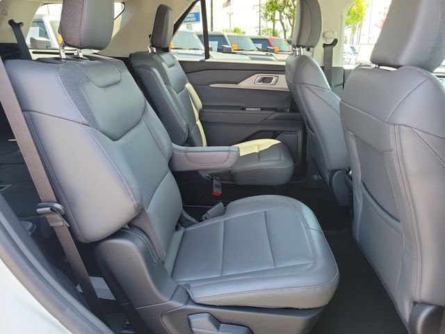 Used 2026 Star White Ford Active image 19