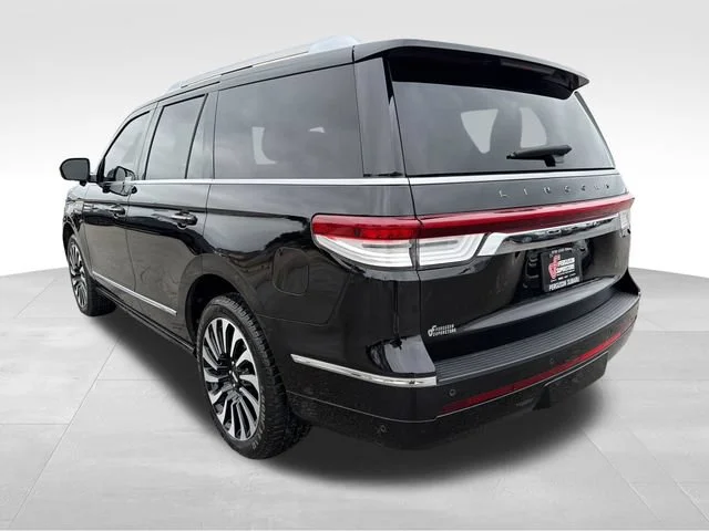 Used 2024  Lincoln Black Label image 5