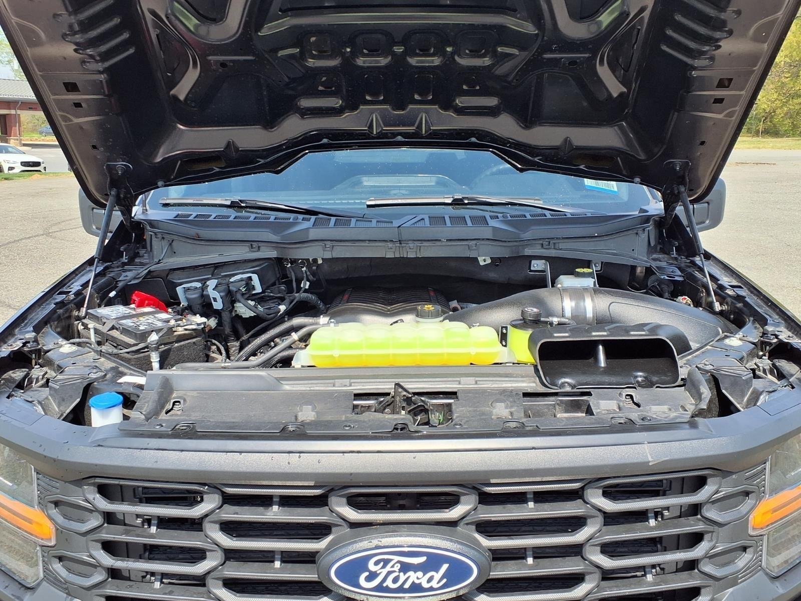 Used 2024 Agate Black Metallic Ford XL image 29