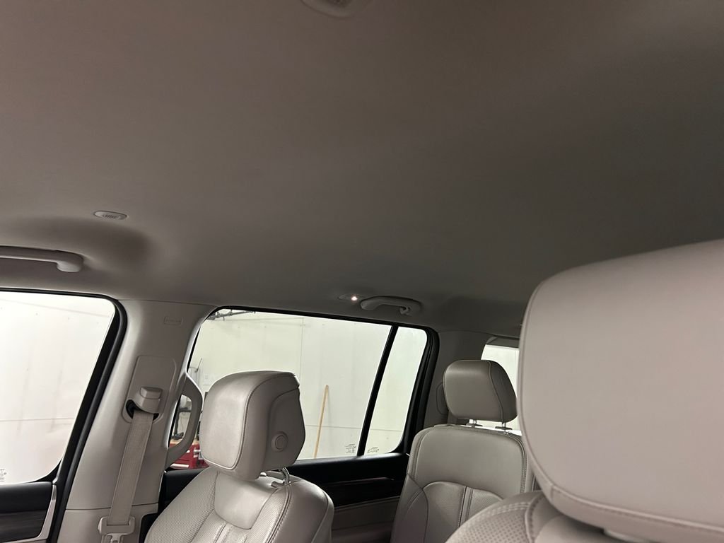 Used 2024 Black Jeep Series II image 25