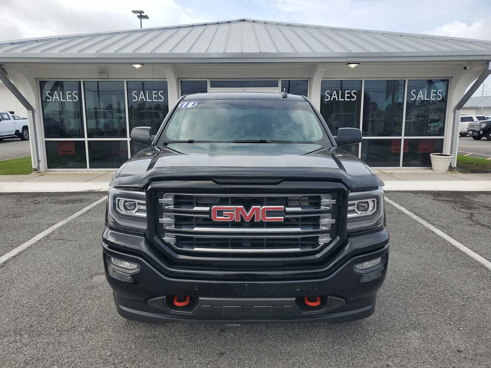 Used 2018 ONYX BLACK GMC SLT image 9