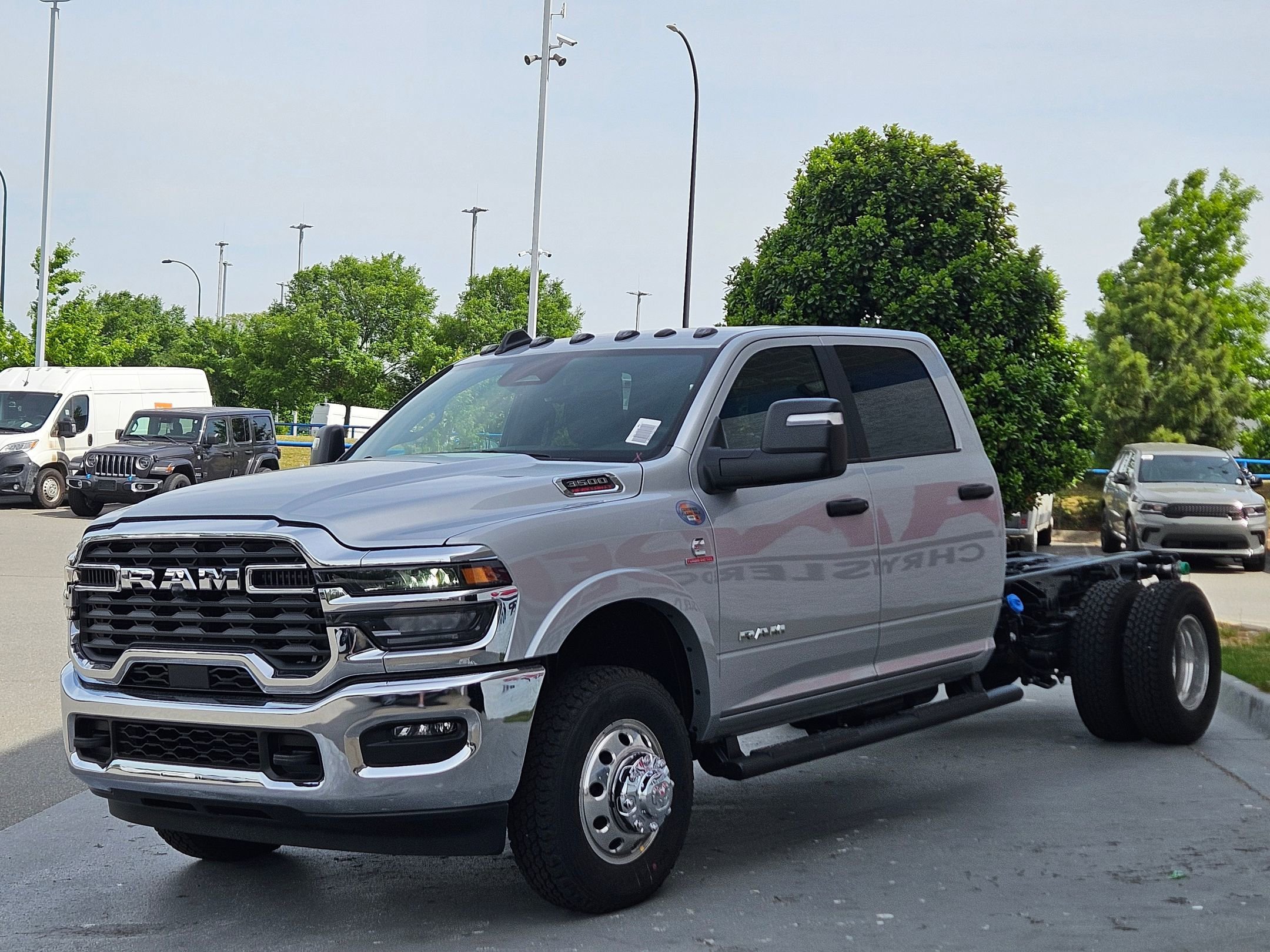 New 2026 Silver-Zynith Exterior Paint RAM Big Horn image 3