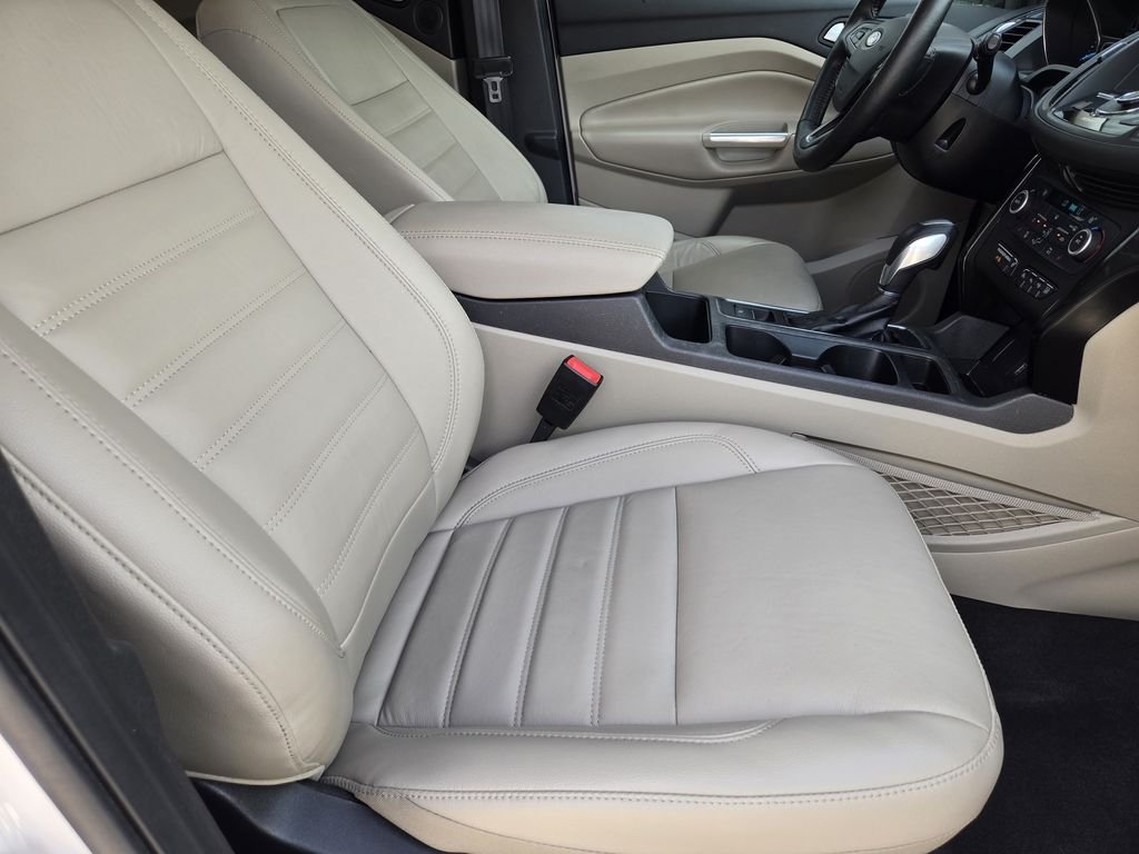 2019 Ford Escape Titanium - Photo 11