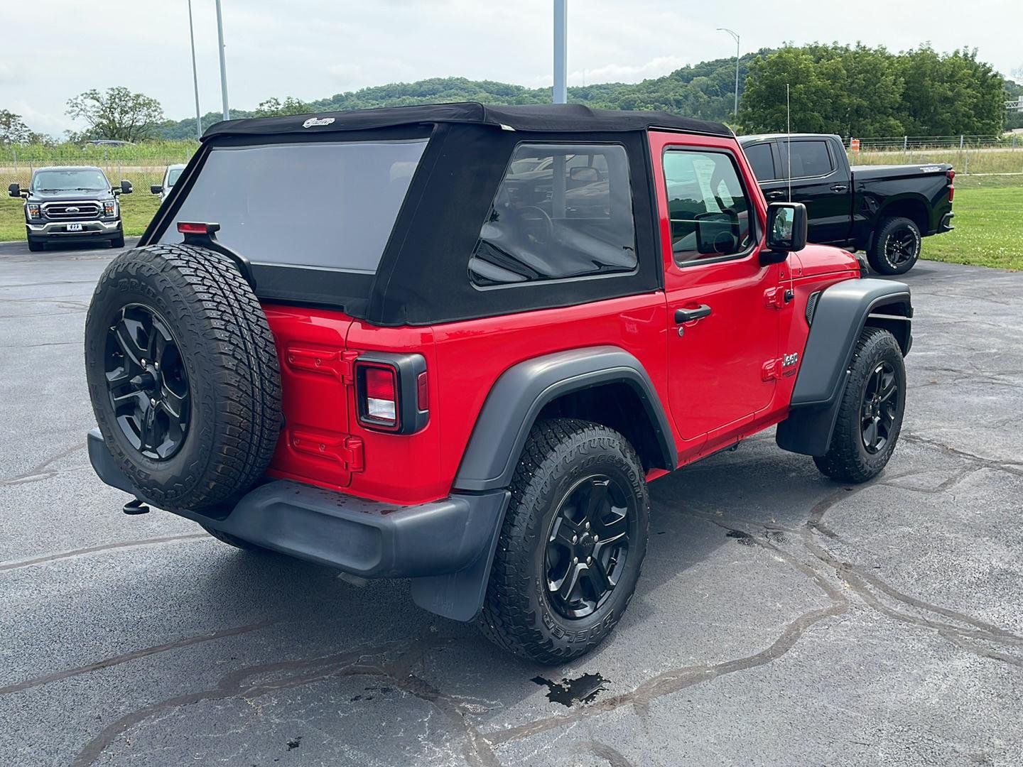 Used 2019 Firecracker Red Clearcoat Jeep Sport S image 5