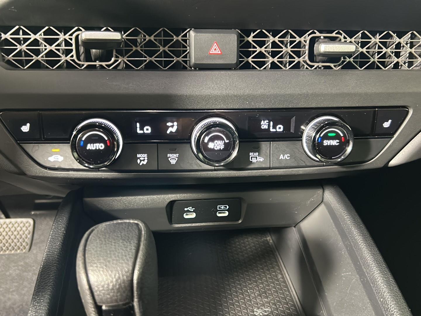 Used 2023 Platinum White Pearl Honda EX image 19