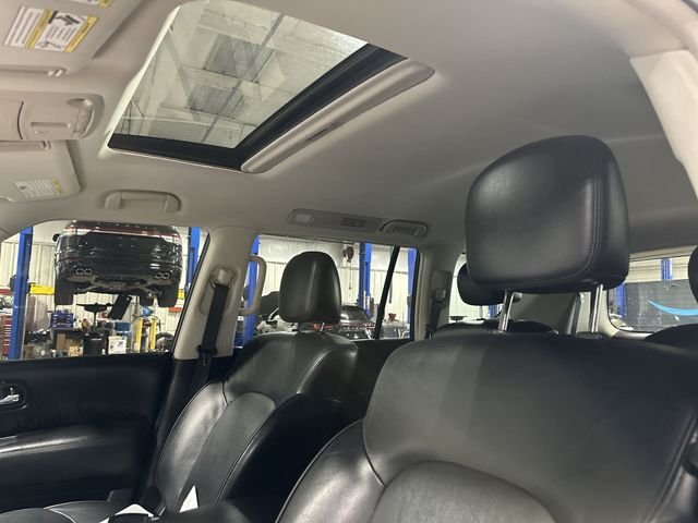 Used 2023 Silver Nissan SL image 20