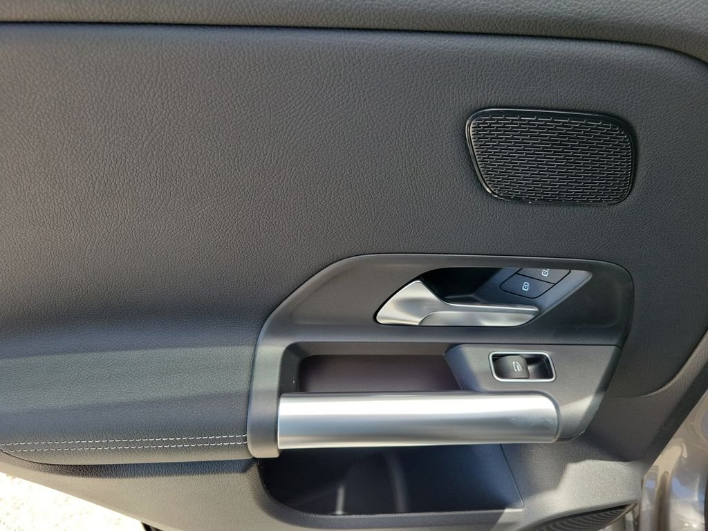 New 2026 Mountain Grey Metallic Mercedes-Benz GLA 250 image 17