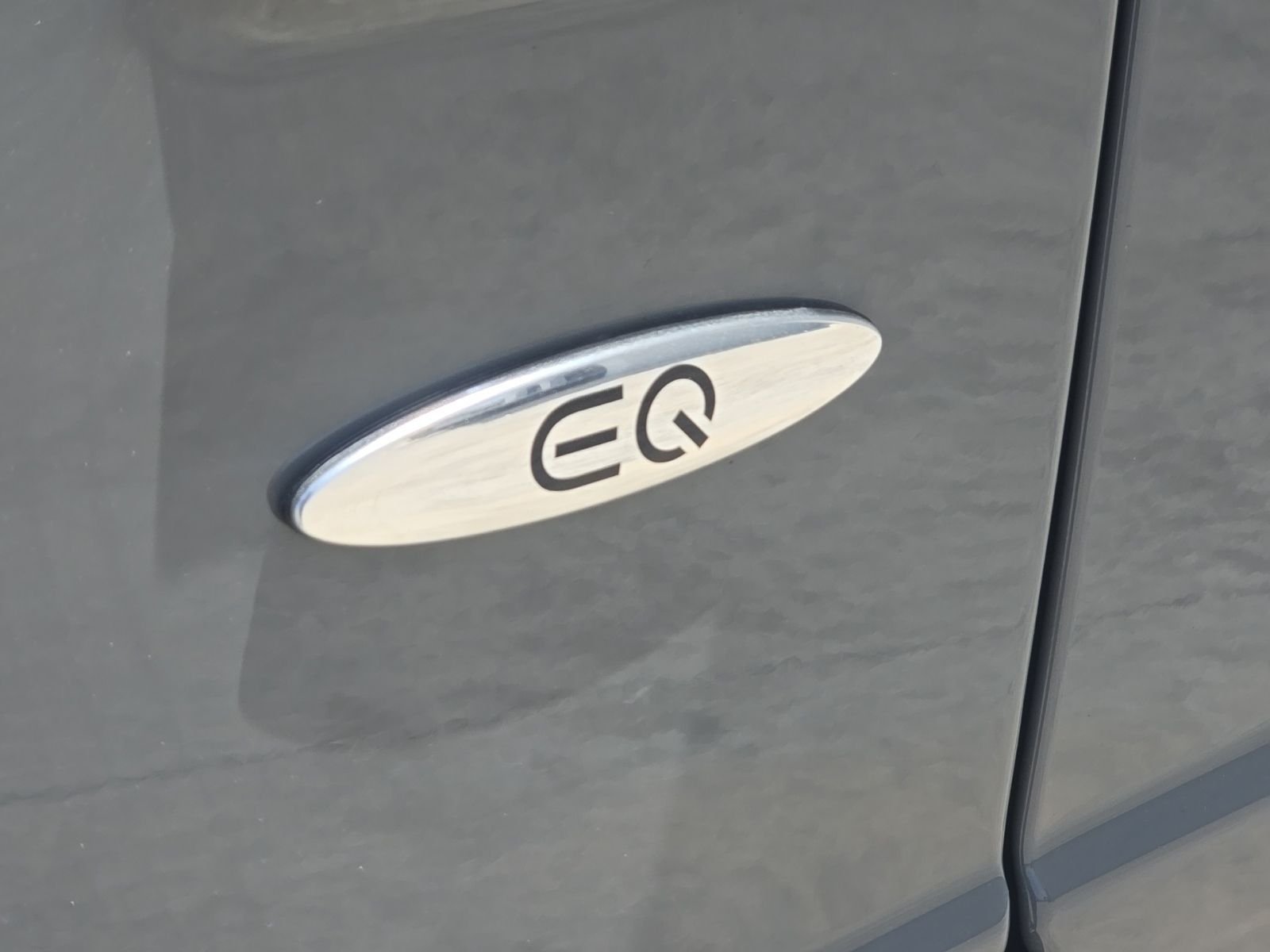 Certified Used 2025 Gray Mercedes-Benz G 580 image 4