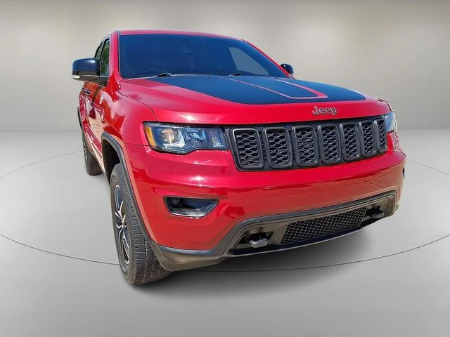 Used 2020 Red Jeep Trailhawk image 2