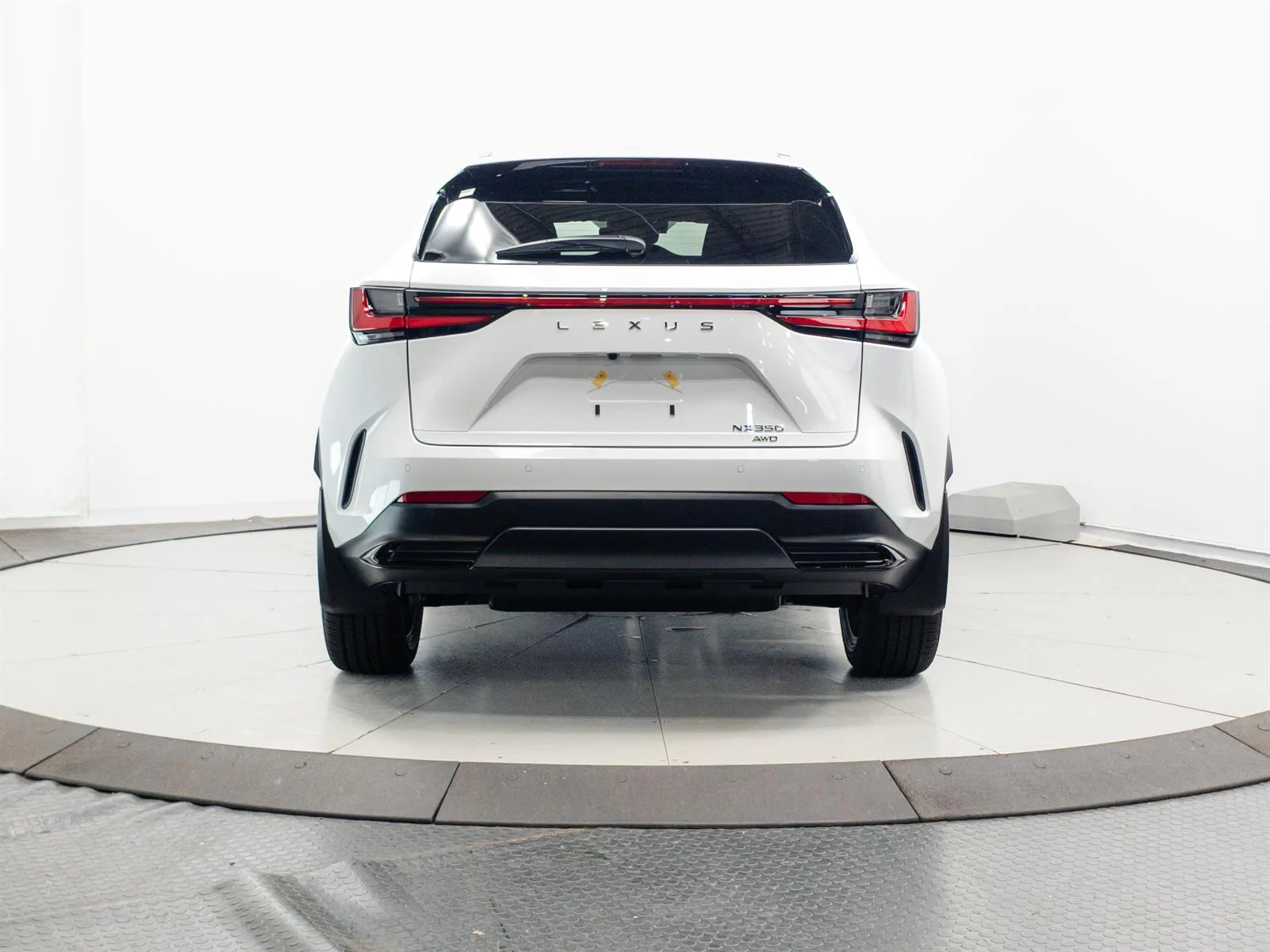New 2026 Ultra White (083) Lexus Premium image 10