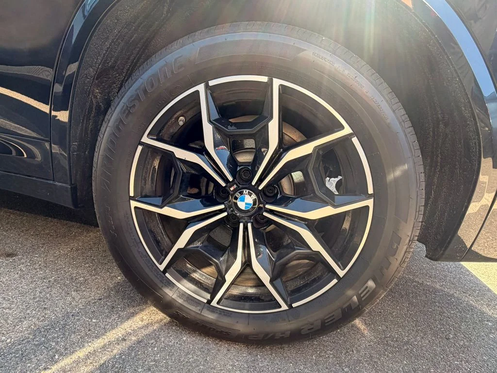 Certified Used 2023 Carbon Black Metallic BMW xDrive30i image 5