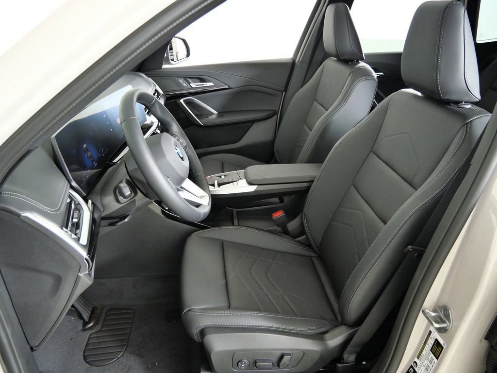 Used 2026 Dune Grey Metallic BMW xDrive28i image 34