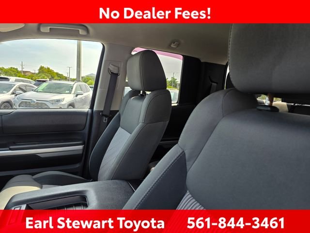 Used 2015 Black Toyota SR5 image 9