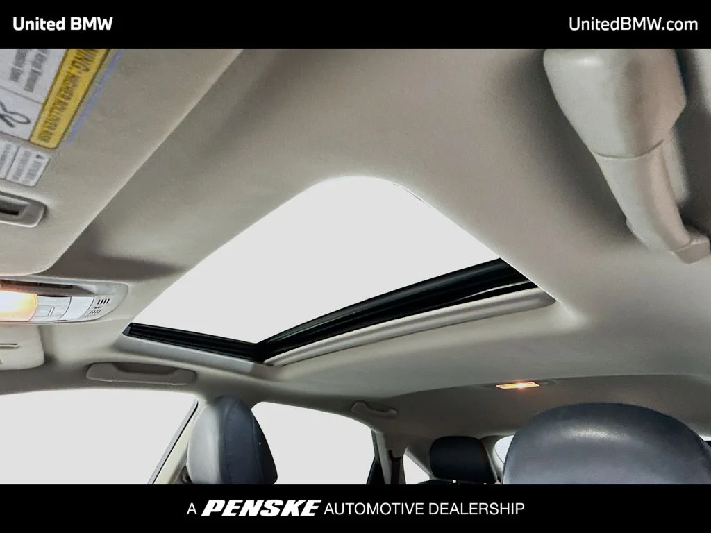 Used 2015 Mica Lexus 450h image 19