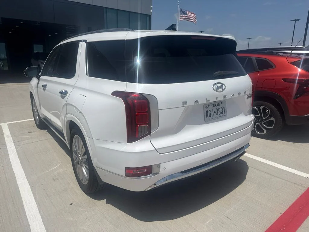 Used 2020 White Hyundai Limited image 2