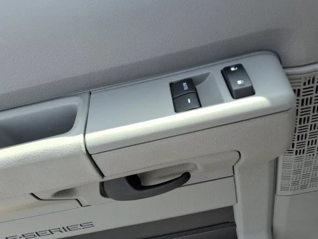 2026 Ford E-Series Cutaway Base - Photo 42