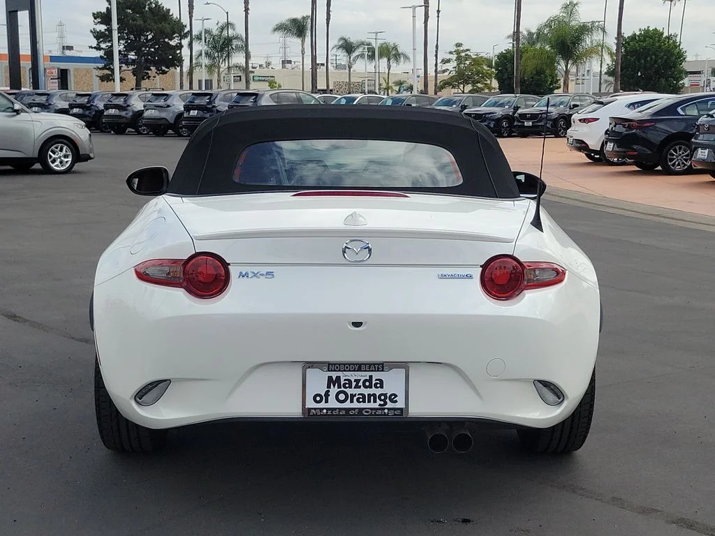 Certified Used 2023 Snowflake White Pearl Mazda Grand Touring image 20