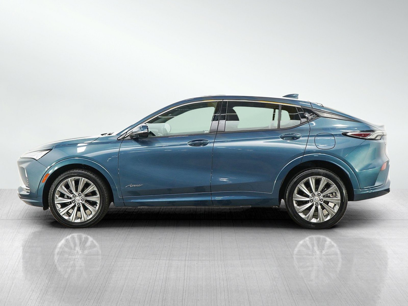 Used 2024 Buick Envista Avenir with VIN KL47LCE24RB202322 for sale in Minneapolis, Minnesota