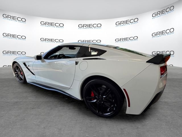 Used 2019 White Chevrolet Stingray image 7