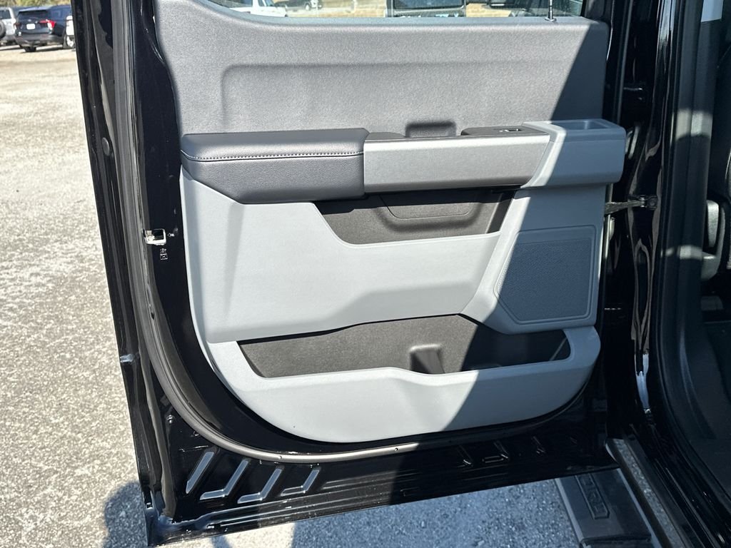 New 2026 Agate Black Metallic Ford F-250® XL image 21