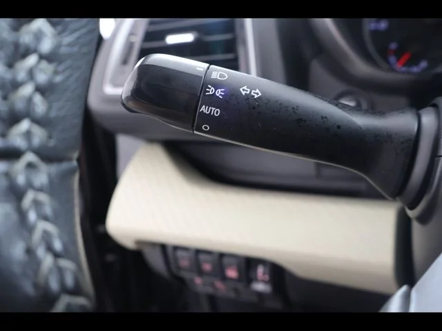 Used 2020 Gray Subaru Premium image 27