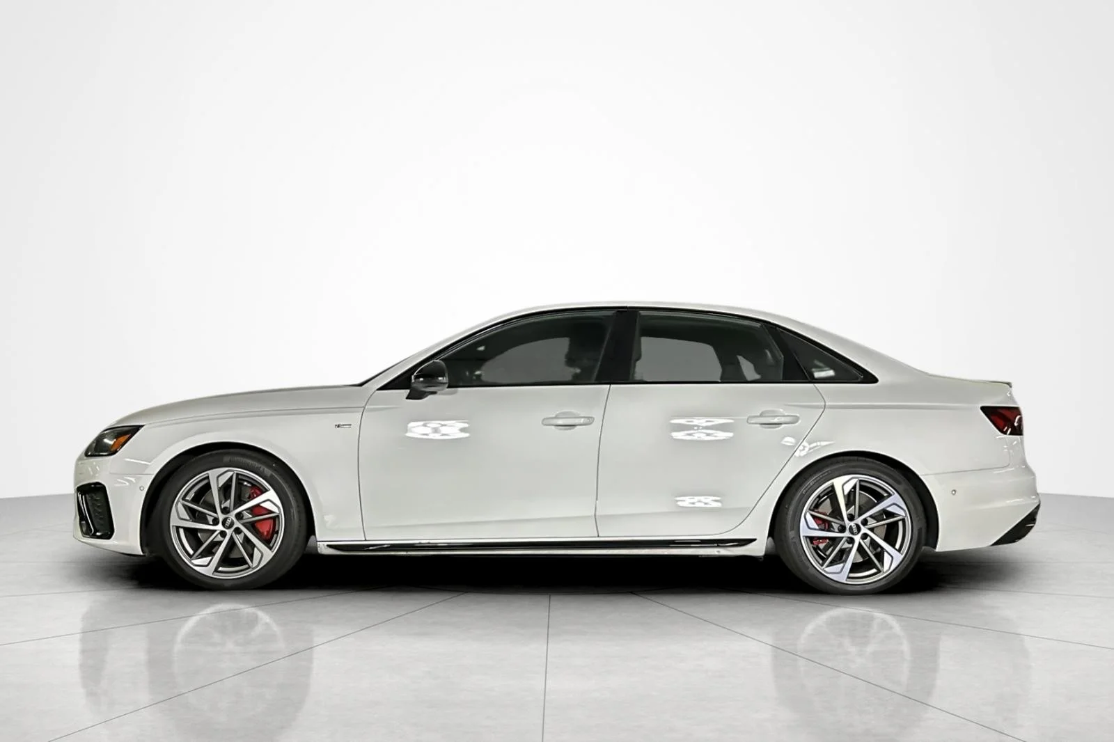 Used 2023 Ibis White Audi S line Prestige 45 TFSI quattro image 2