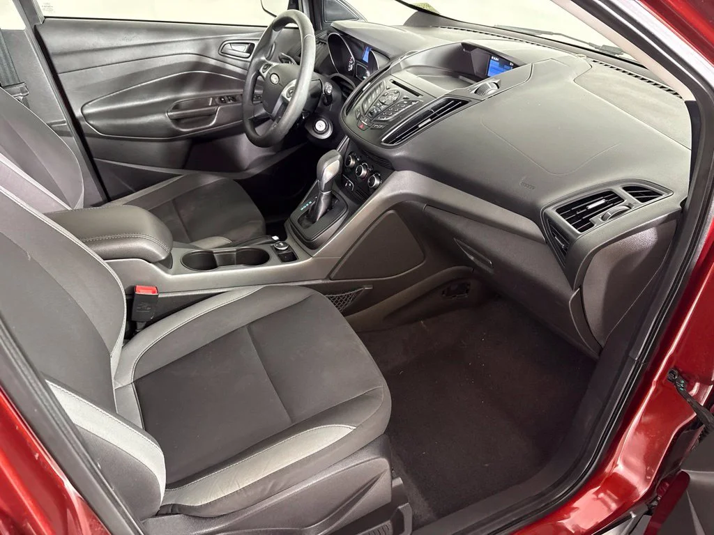 Used 2014 Orange Ford S image 19