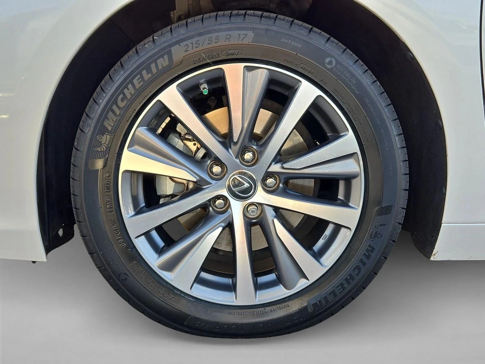 Used 2020 Eminent White Pearl Lexus ES 350 image 24
