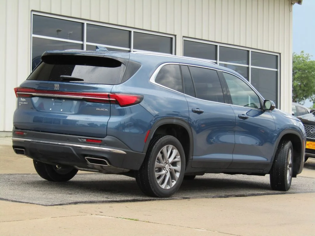 Used 2026 Blue Buick Preferred image 3