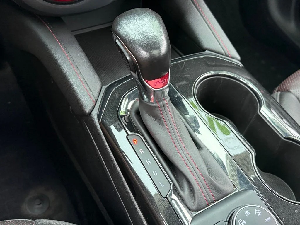 Used 2020  Chevrolet RS image 21
